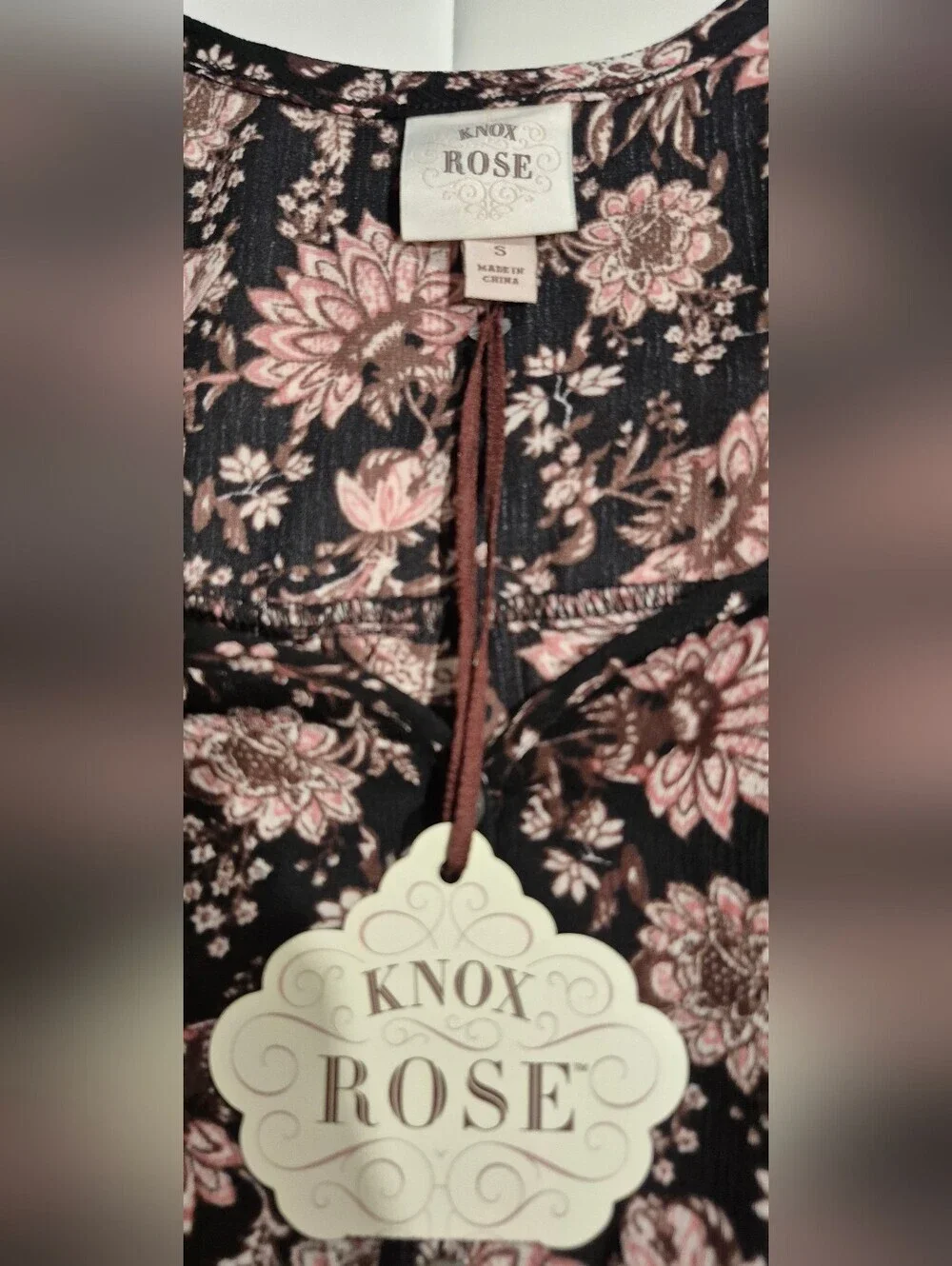 Knox Rose Black Button-Front Floral Top with Pink Print (Box B) - Picture 8 of 9